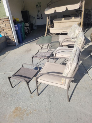 Patio set with swinging chair